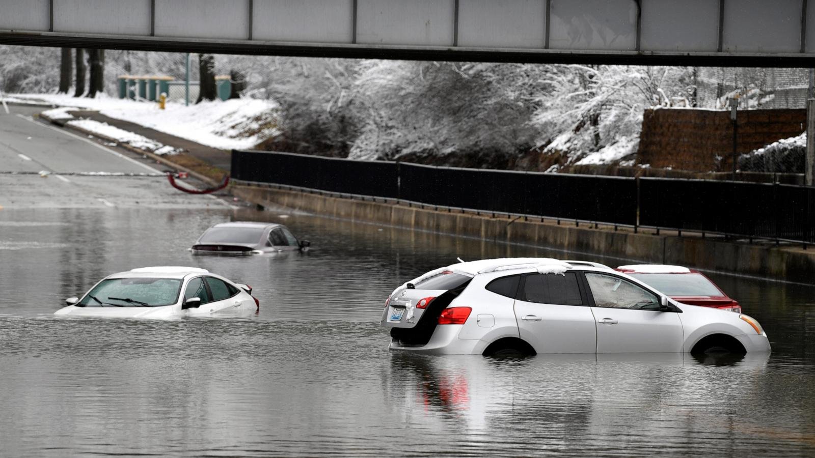 ‘Life-threatening cold’ expected as polar vortex stretches across U.S. after deadly weekend flooding